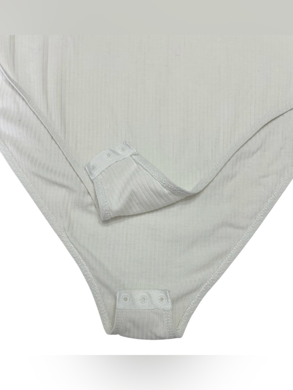 SHEIN Curve women’s 2XL Cream Basic Short Sleeve Ribbed One-Piece Bodysuit - Picture 7 of 10